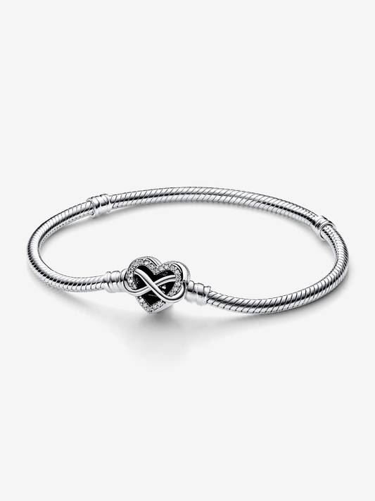 Pandora Bracciale Moments Maglia Snake e chiusura a Cuore con Infinito Scintillante