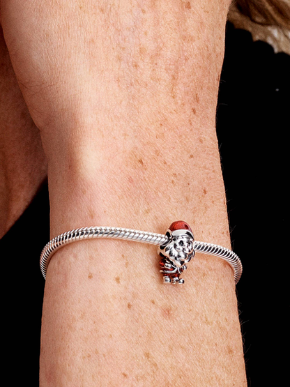 Charm Babbo Natale Smalto Rosso Brillante Pandora (Cod. 793593C01) - EmporiaProfumi